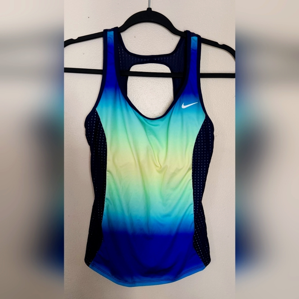Nike women's workout top